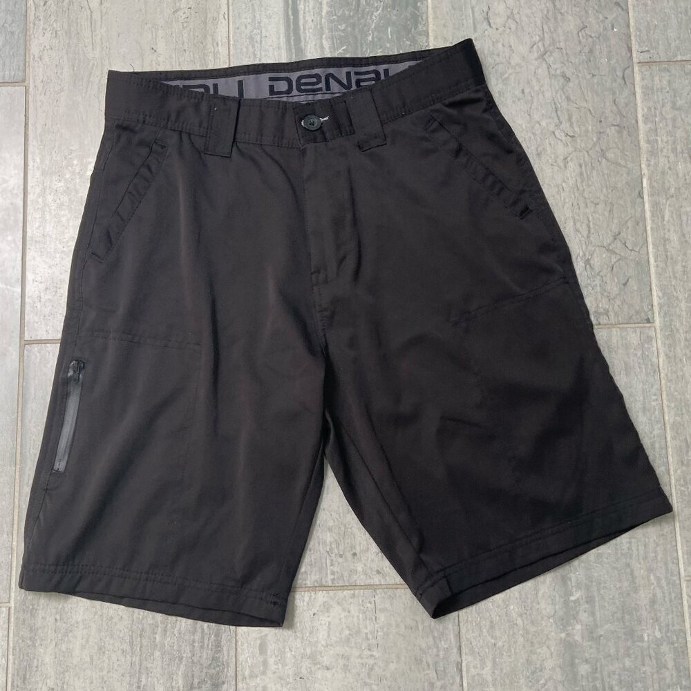 Denali Quick Dry Hybrid Flat Front Chino Shorts Black Size 30